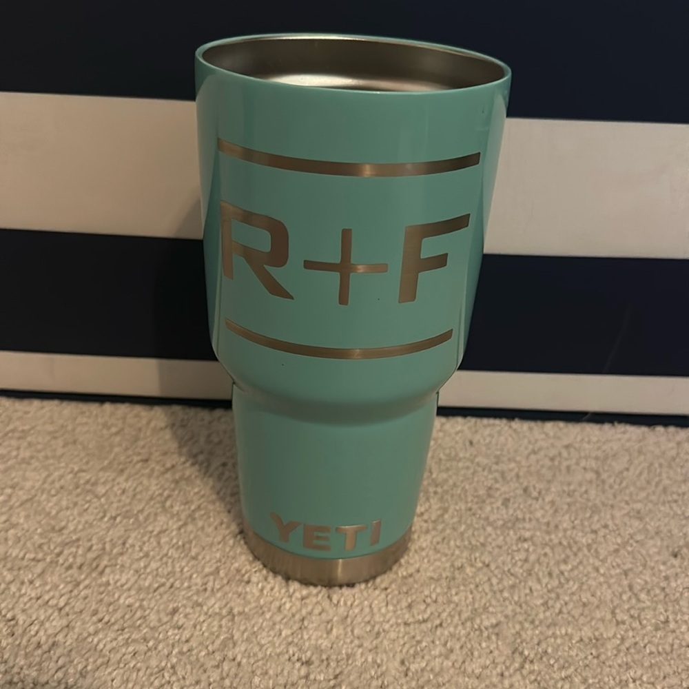 Tiffany/teal blue yeti